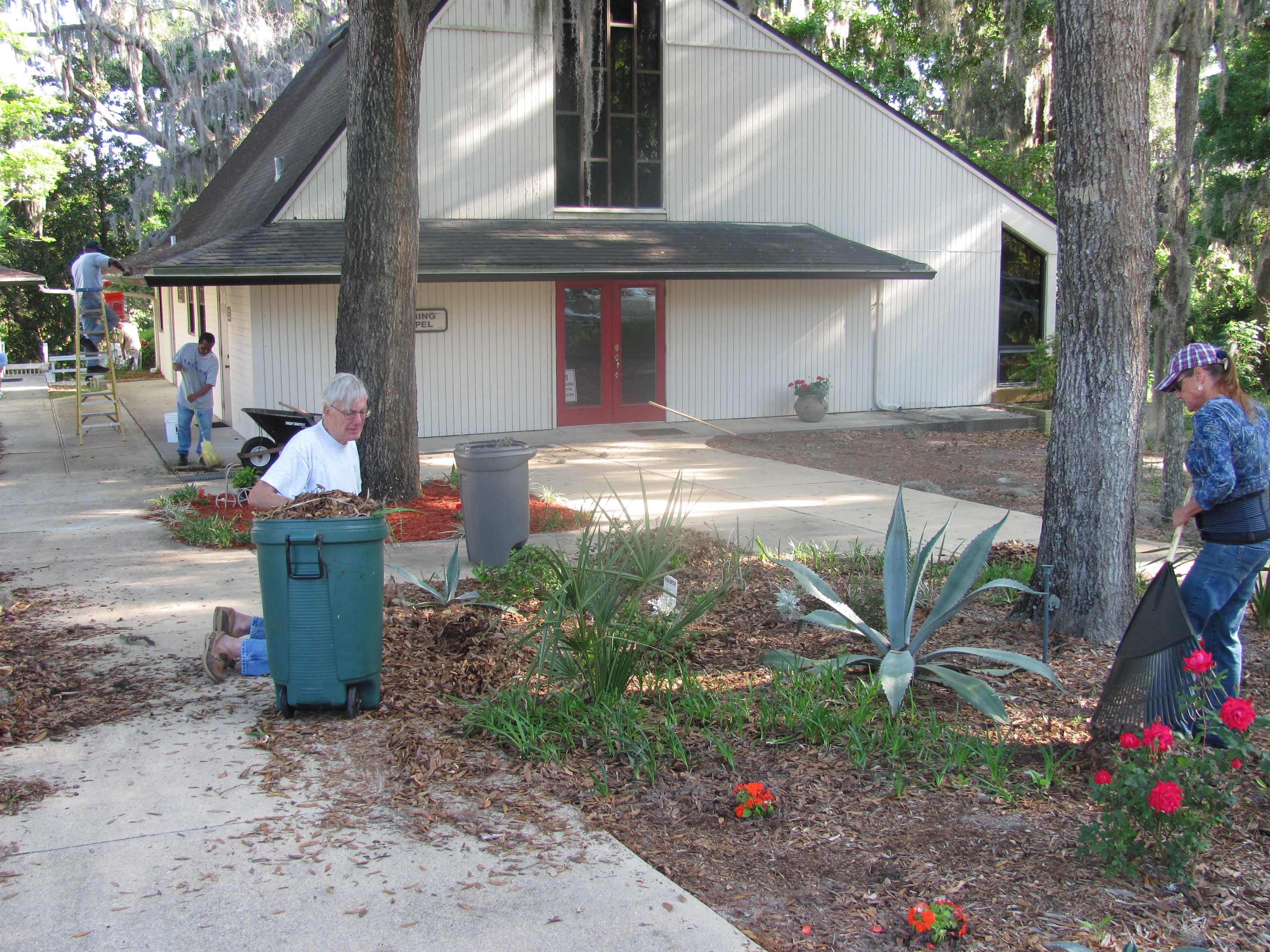 Bill Petty On His Knees - REC Work Day 2014