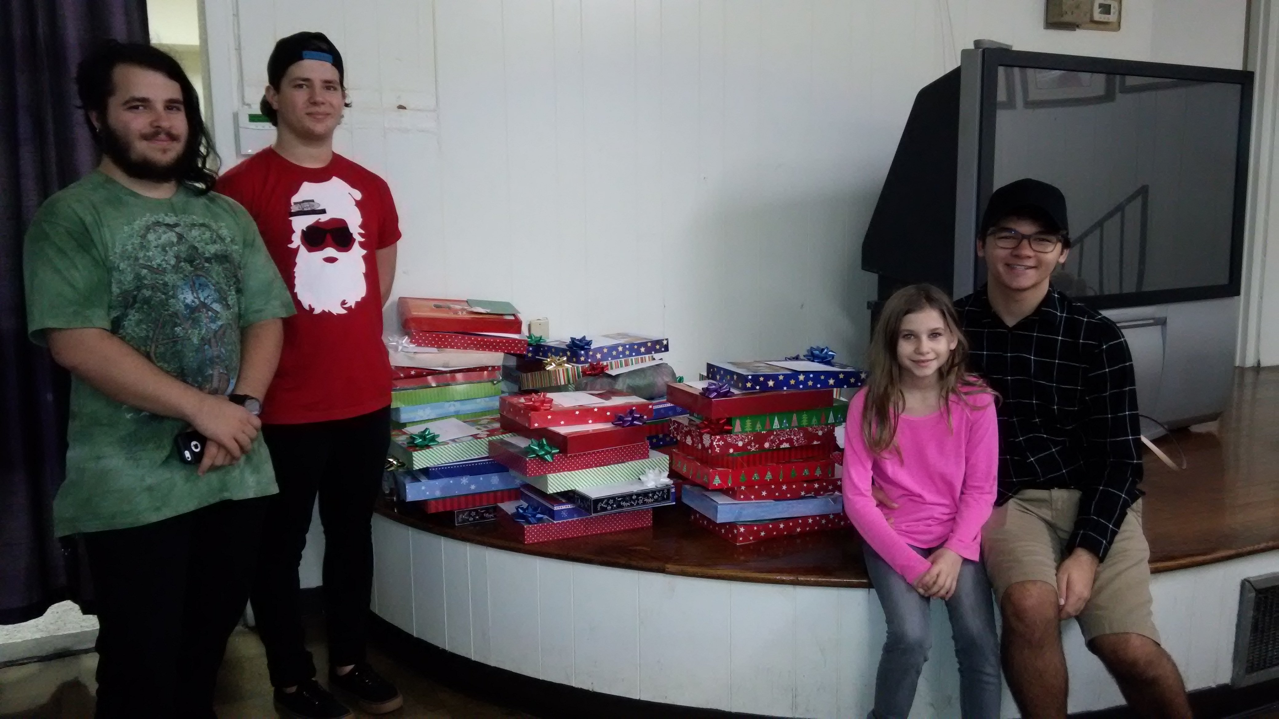 Youth Group Xmas Wrapping